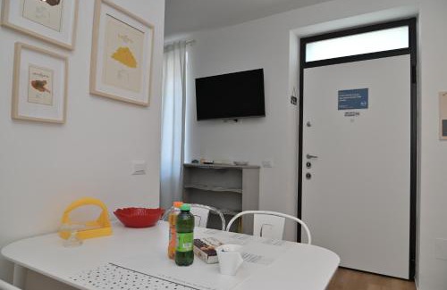 Nova Milanese Apartment | CASA NOVA Luxury Apartment Suite Fichi d'India