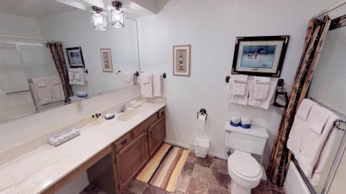 Red River Apartment | Casa Nueva #4 Townhouse With Wifi