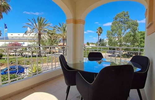 Portimao House | Casa Oasis, 2 outdoor pools and 1 indoor pool, Jacuzzi, Tennis and Children's Playground
