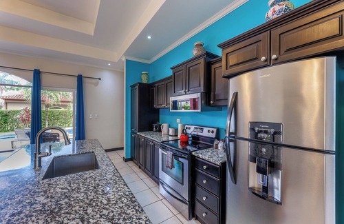 Bejuco House | Casa Oasis - Private pool and close to the beach!