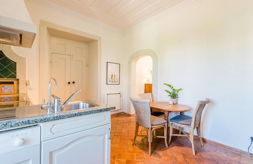 Lagos City Center Apartment | Casa Omlandia With Pool - Lagos Old Town