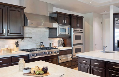 Bermuda Dunes Cottage | Casa Palmera by Avantstay Entertainer's Oasis w/Guesthouse