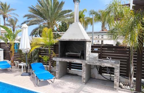 Kapparis Villa | Casa Palmera