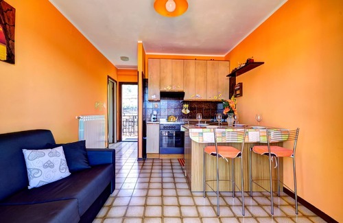 Civezza Apartment | Casa Paolo the apartment is located at the entrance of the village sleeps 2/4