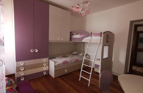 Pieve di Cadore Apartment | Casa Phoenix Appartamento piano terra immerso nel verde a pochi minuti dalla ciclabile
