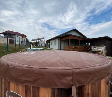 Risca House | Casa Popa