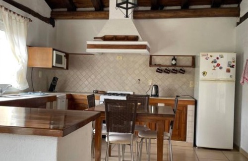 Maipu House | CASA POR LOS CAMINOS DEL VINO EN UN LUGAR DE VIÑEDOS PRIVILEGIADO DE MENDOZA