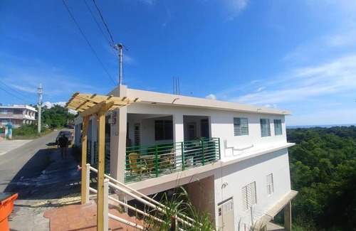 Puntas Apartment | Casa Ramé- Retro-Chic Apt with Pool Table and Panoramic View