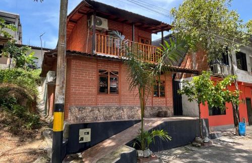 Puerto Triunfo House | Casa Refugio natural