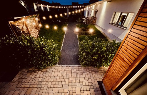 Dittelstedt Apartment | CASA REHSE | Loft Apartment with Garden View