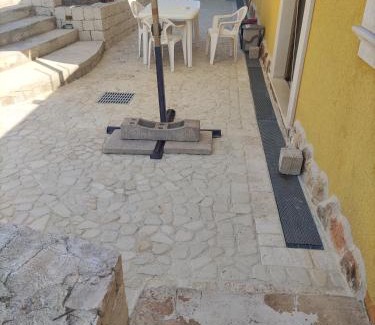 Pozzallo Apartment | Casa Relax in periferia con ingresso e parcheggio privato.