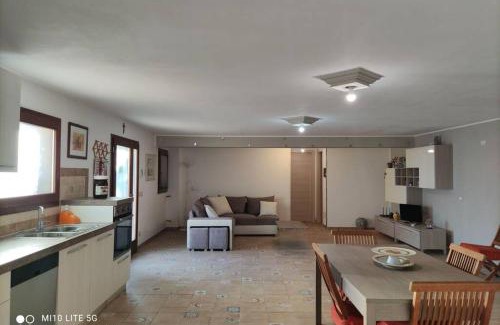 Pozzallo Apartment | Casa Relax in periferia con ingresso e parcheggio privato.
