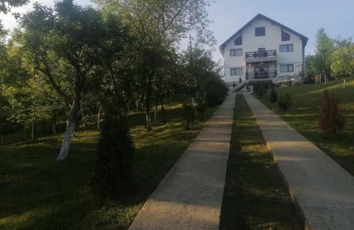 Provita de Jos House | Casa RiAn