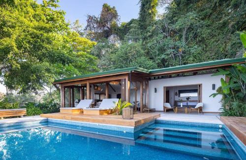 Mal Pais Villa | Casa Ricasunset Ocean View Pool Fiber Optic