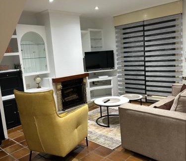 Teis House | Casa Robleda, Piscina privada cubierta y Jacuzzi
