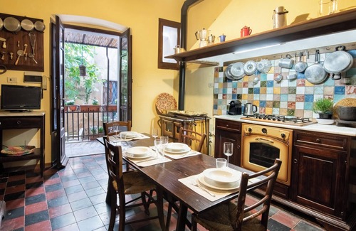 Iglesias Historic Centre Apartment | Casa Rodriguez - Three Bedroom Apartment, Sleeps 6
