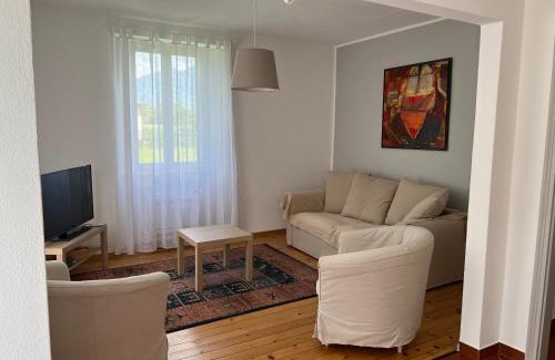 Riazzino Apartment | Casa Romana