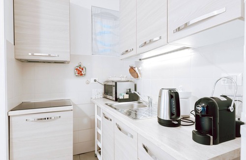 Zona XXVI Castel di Decima Apartment | Casa Rosolino | Next to Campus Bio-Medico | Rome