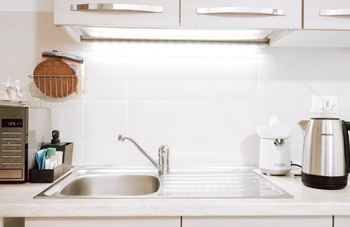 Zona XXVI Castel di Decima Apartment | Casa Rosolino | Next to Campus Bio-Medico | Rome