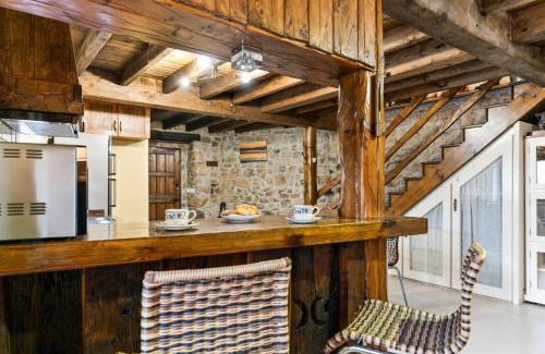 Tornon House | Casa Rural Adrimar