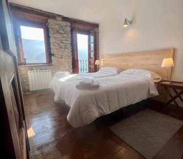 Armano House | Casa Rural Basiver - Habitación Pico Samelar