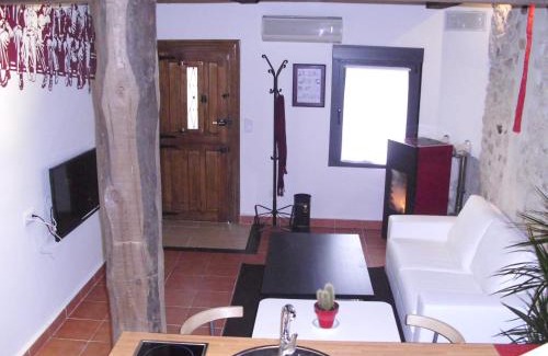 Cabanas de Polendos House | Casa Rural con Jacuzzi La Dulce