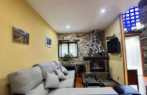 Yerbo Cottage | Casa rural con encanto,Wifi,chimenea en Navelgas