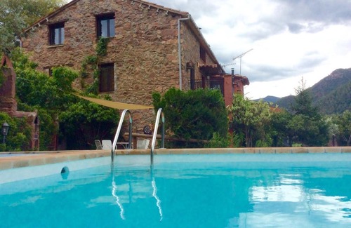 Guils del Canto Villa | Casa rural con piscina y vistas al valle - Cal Pallarès