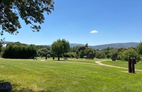 Quintanilla de los Adrianos House | casa rural de un artista en plena naturaleza piscina y parque de esculturas en villarcayo