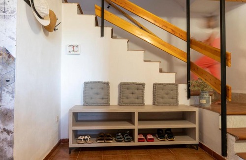 Ayora House | Casa Rural Don Pio