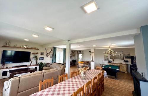 Andujar Ski Chalet | Casa rural DOS ENCINAS