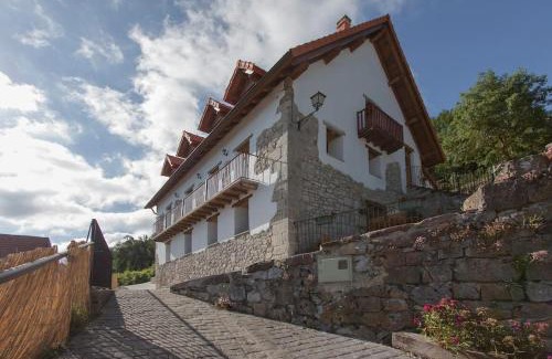 Abaurrea Alta House | Casa rural Enekoizar
