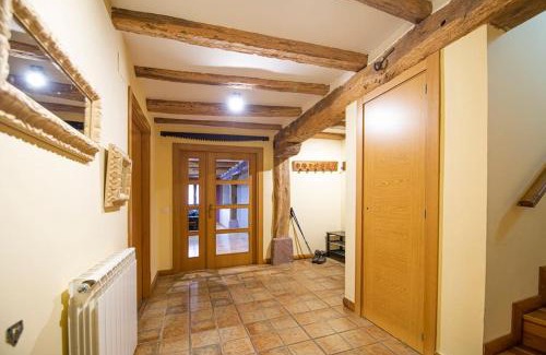 Abaurrea Alta House | Casa rural Enekoizar