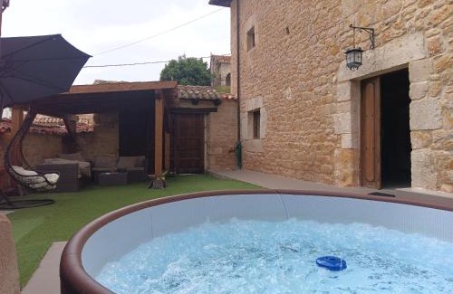Villacomparada de Rueda Villa | CASA RURAL PALACIO LOS LABREQUINES