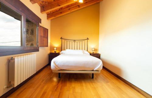 Ortigosa del Monte House | Casa rural La Venta Vieja I by CABANA Rentals