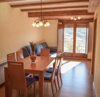 Tronchon House | Casa Rural Martín