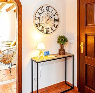 Poo House | Casa Sabina, Zona de playa y montaña