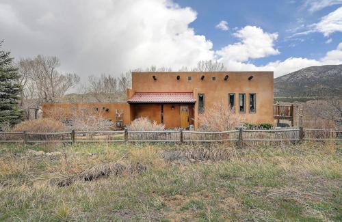 Salida House | Casa Salida! 1 Mile From Dwntwn, Private Hot Tub