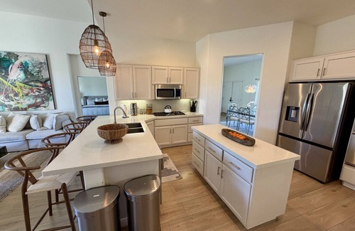 Desert Park Estates Apartment | Casa Santa Fe - Family Home + Large Pool