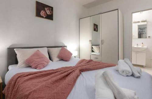 Oprtalj Villa | Casa Sara and Sasha near Motovun with private pool - pet friendly truffle paradise