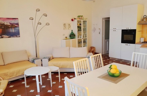 Vietri sul Mare Apartment | Casa Sebastian A - with large seaview-terrace, only a few steps from the beach