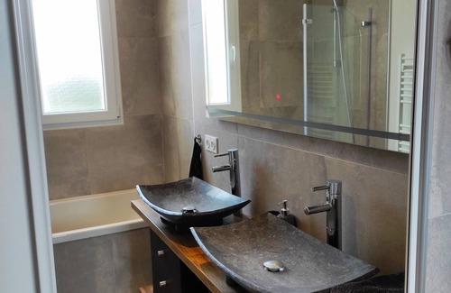 Viriat House | ⭐CASA-SELVA ⭐Spacious⭐balance⭐Wifi⭐ Secure parking