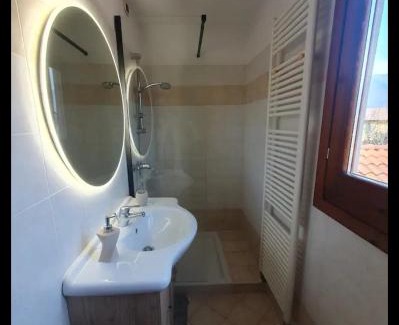Claino Con Osteno Apartment | Casa Smeralda