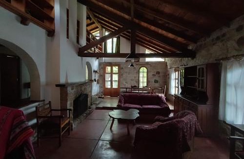 Las Rosas House | Casa Soleares