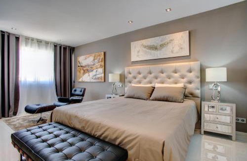 Golden Mile House | Casa Stefania