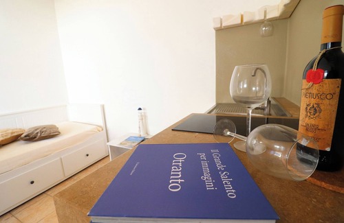 Castromediano House | Casa Sultanina Torre Santo Stefano in Otranto 3 Places