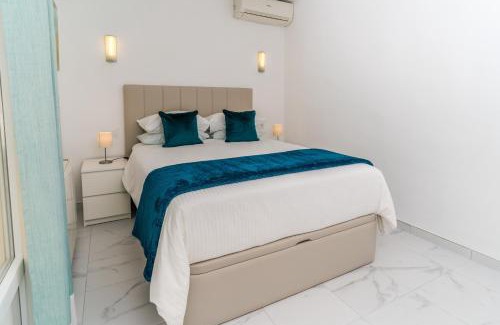Media Luna Villa | Casa Sundial