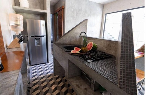 La Veleta House | CASA T - Chic, Modern Villa with 3 Master Suites, AC & Pool