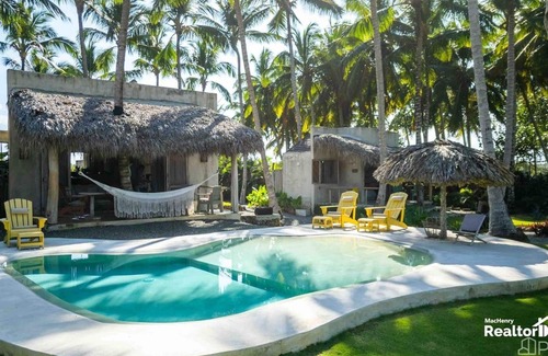 Cabrera Villa | Casa Taina- 5 Bungalows, swimming pool- OCEANFRONT w/Butler and Chef