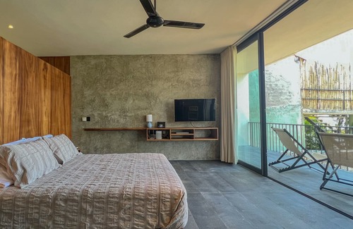 La Manzanilla House | Casa Tamarindo. Nueva, con alberca, a 2 cuadras de la playa. La Manzanilla, Jal.